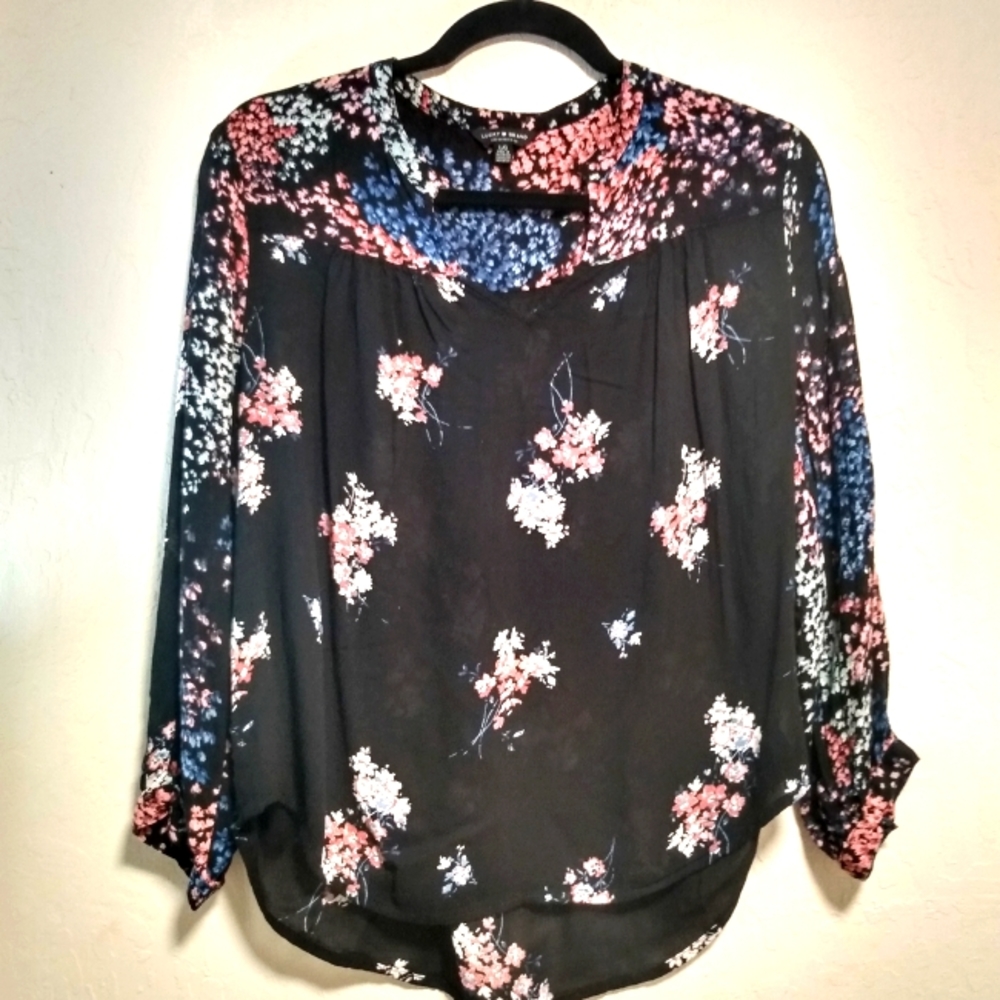 Lucky Brand size L floral blouse